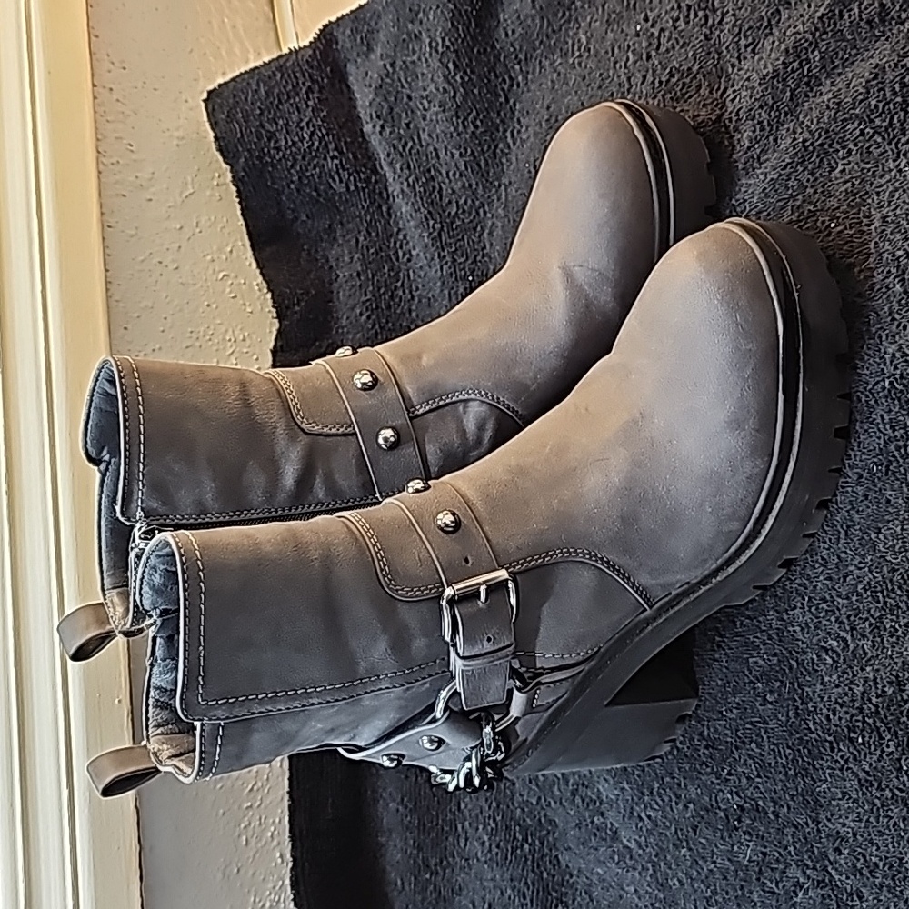 Nine West Grey Boots Worn Once Size 6.5